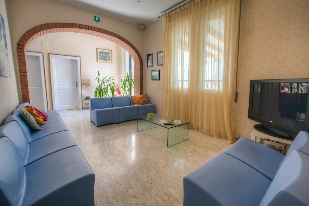 Hotel Villa Maria Rimini Exterior photo